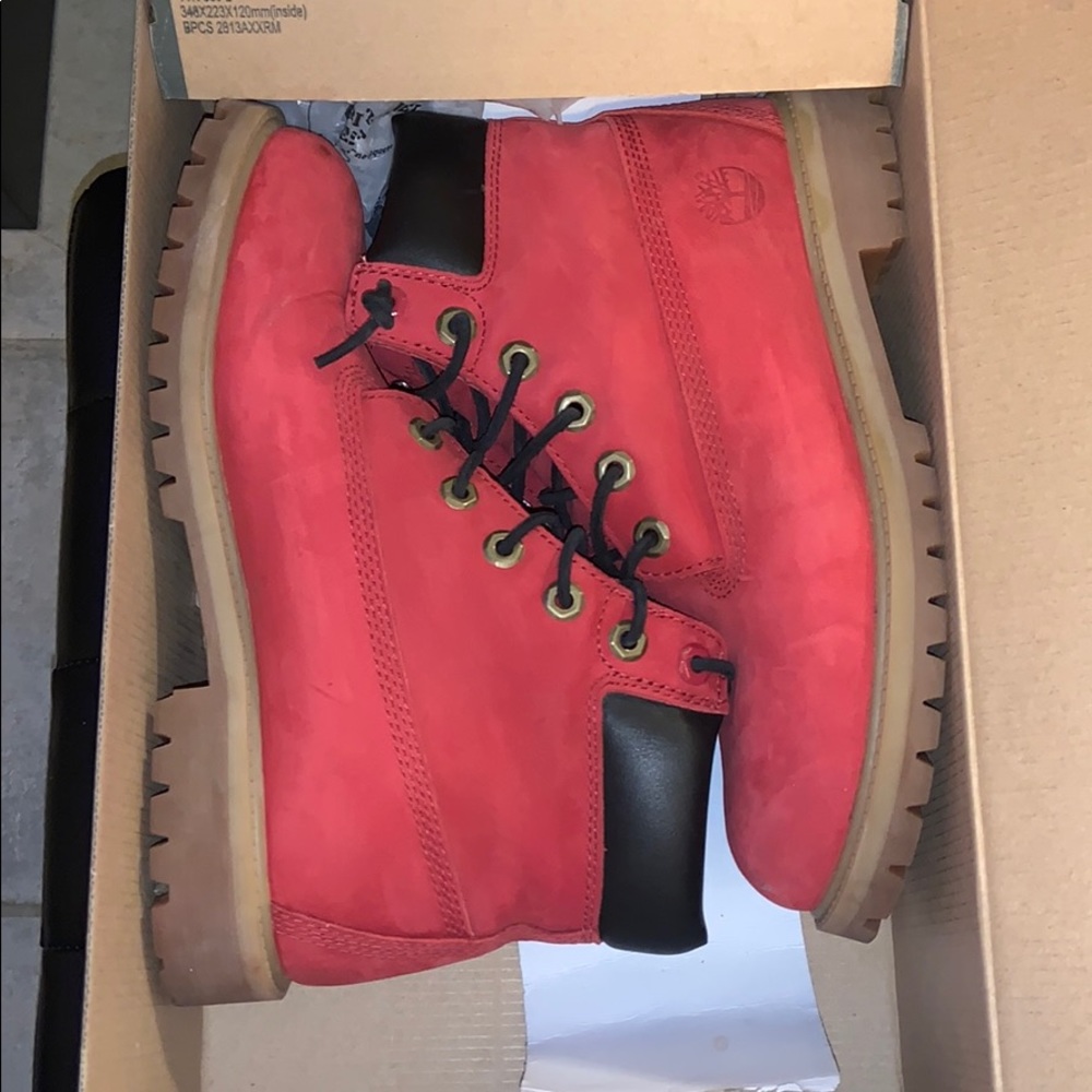 Grade school red timberlands